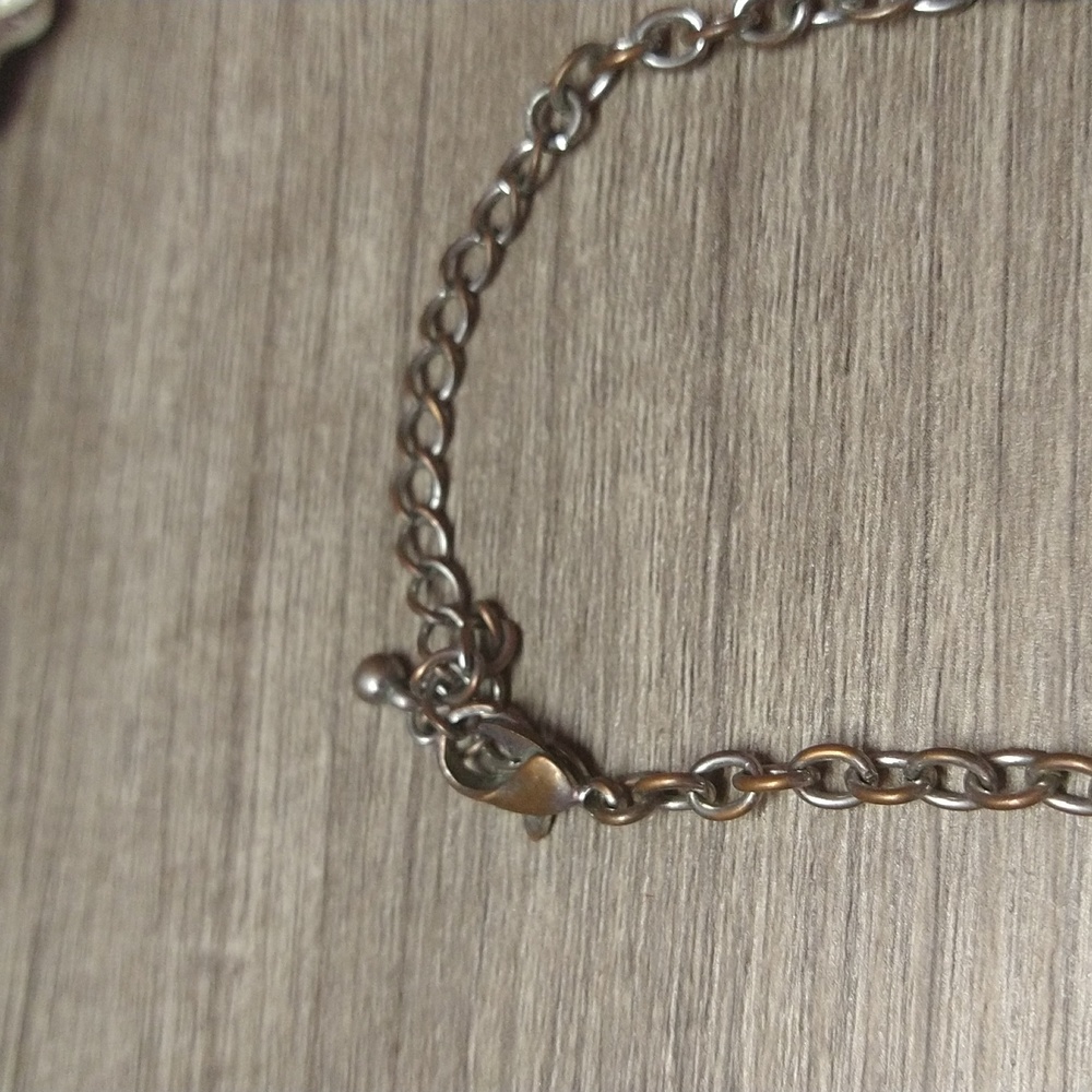 Turquoise Flower Pendant X3 Silvertone Chain - Picture 3 of 3